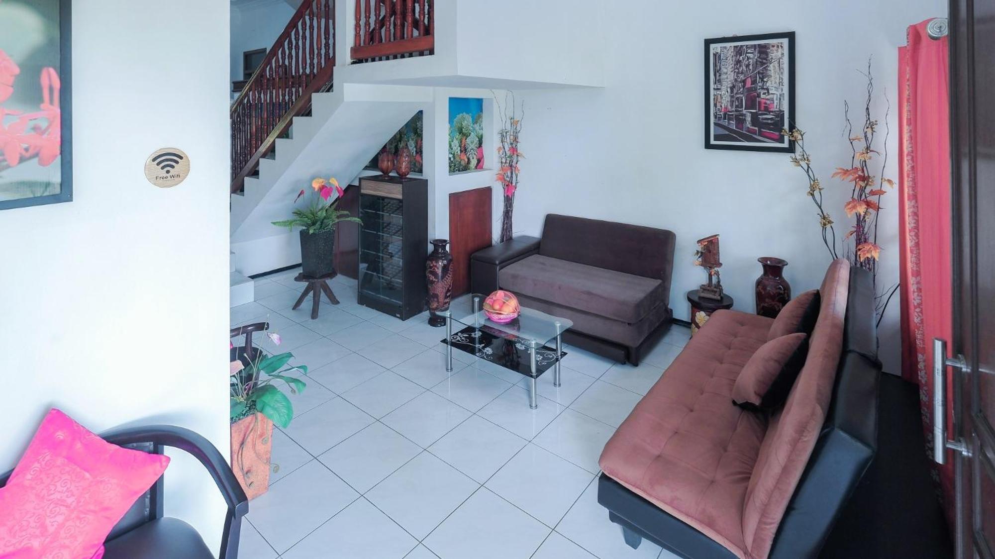 Villa Malang Puncak Buring 外观 照片